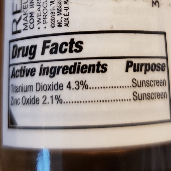 Revlon color stay foundation - Picture 6 of 7